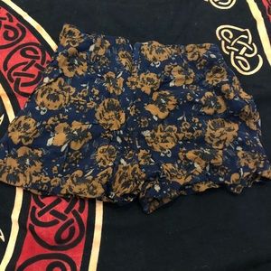 FOREVER 21 floral shorts